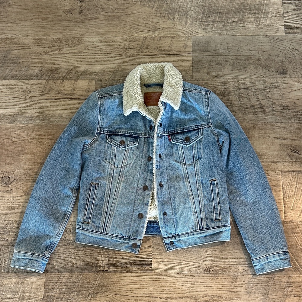 Levi's Blue Denim Jacket with Cream Sherpa Lining